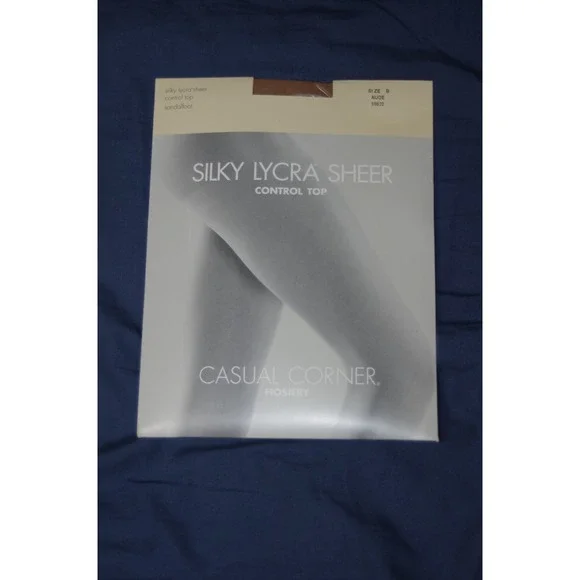 Vintage NOS Y2K Casual Corner Pantyhose Silky Lycra‎ Sheer B USA