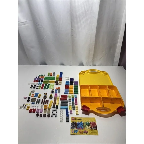 LEGO‎ Classic Creative Suitcase 10713 Building Kit Playset 213pcs 2018