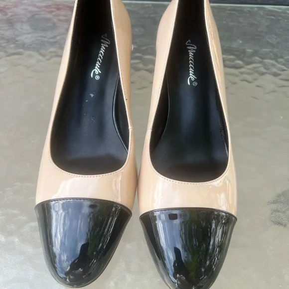 Women's Black and Tan Heels