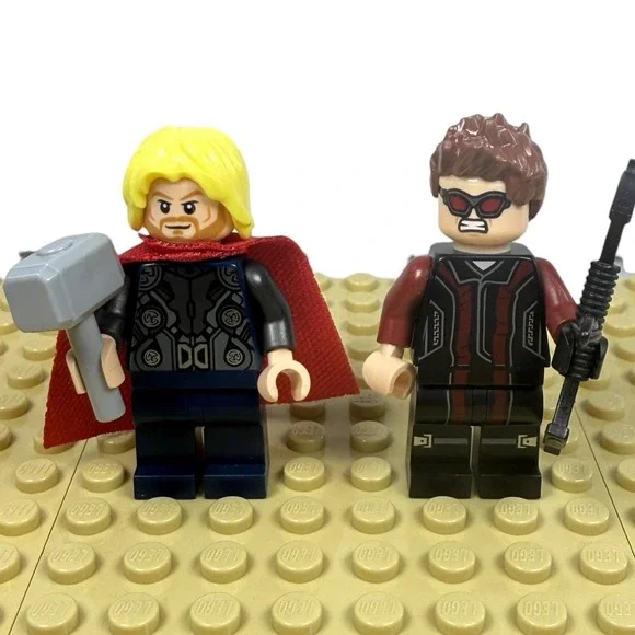 Lego Hawkeye & Thor‎ Minifigures w/ Bow & Hammer 76030 Avengers sh0172  sh0170