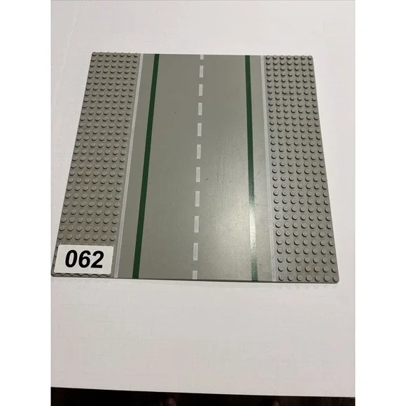 Vintage LEGO Gray Platform Base Plate Straight Road‎ White Sidelines