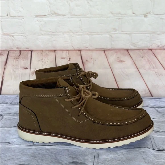 FALL CREEK Wallaby MEMORY FOAM chukka boots size 9
