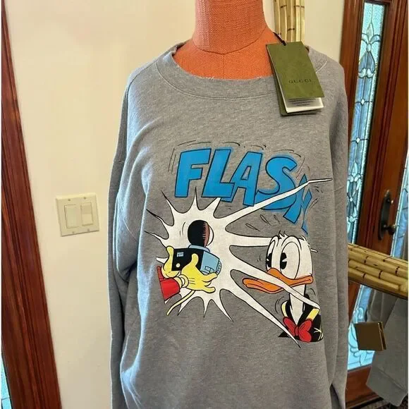 Men’s Gucci, X Disney, Donald Duck heavyweight sweatshirt size large made Italy