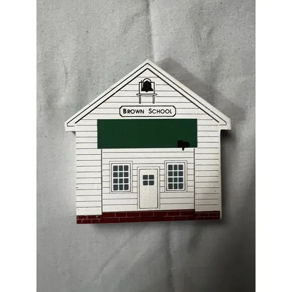 Cat's Meow Wood Village Ohio Amish‎ Series Brown School Schoolhouse 1991 Shelf