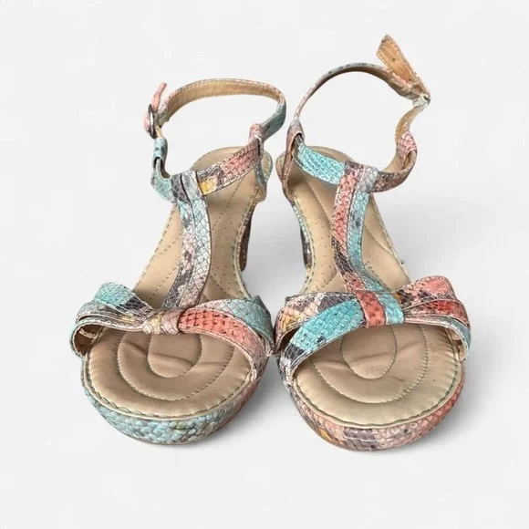 Born Crown multi colored snakeskin print kitten heels Size US 10