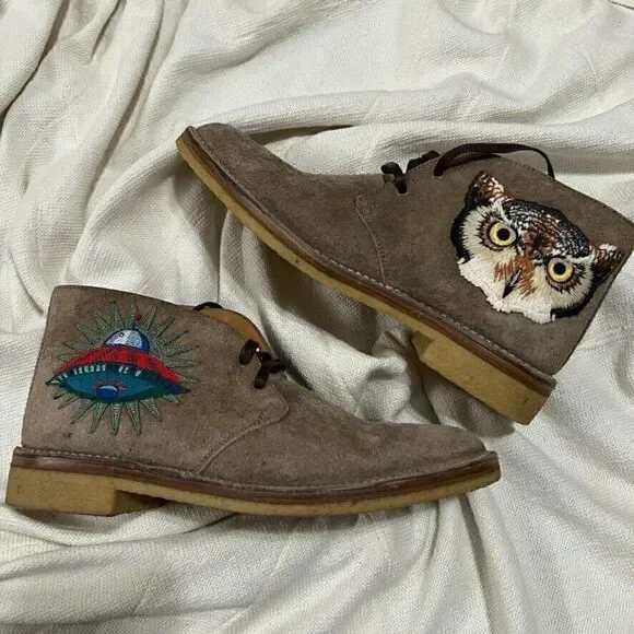 Gucci Moreau Embroidered Suede Chukka Boots Men's 7.5 NEW