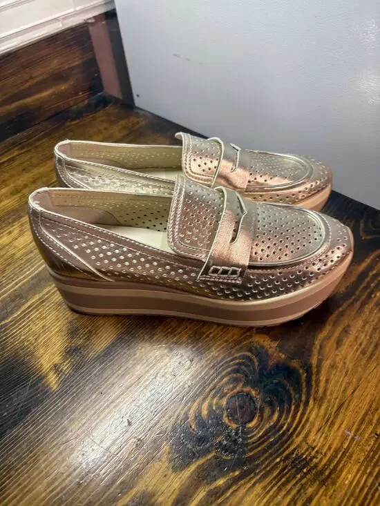 Dolce Vita Gold Janine Platofrm Loafers 8