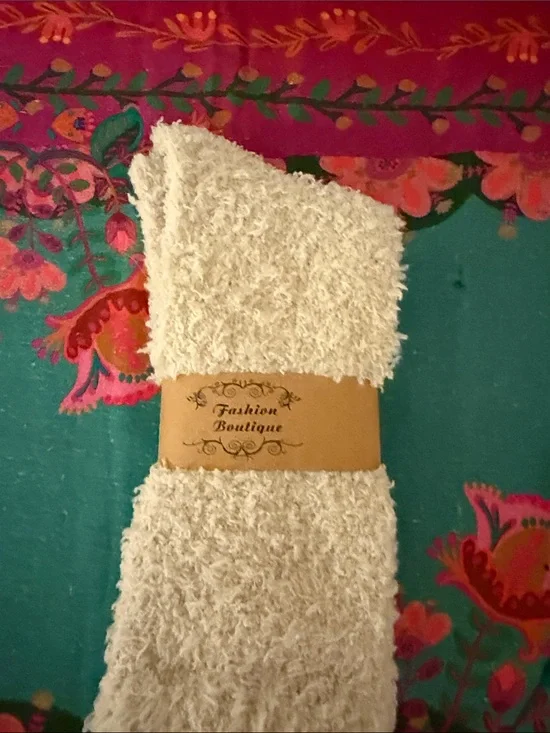 Fashion Boutique Cozy Cream Fuzzy Socks