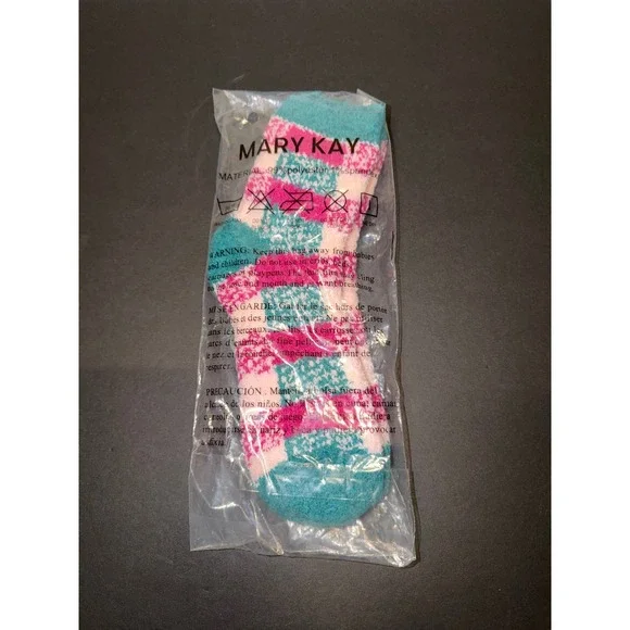 Mary Kay Fuzzy Socks Teal Pink White Plaid Cozy Soft Polyester Spandex Blend NIP