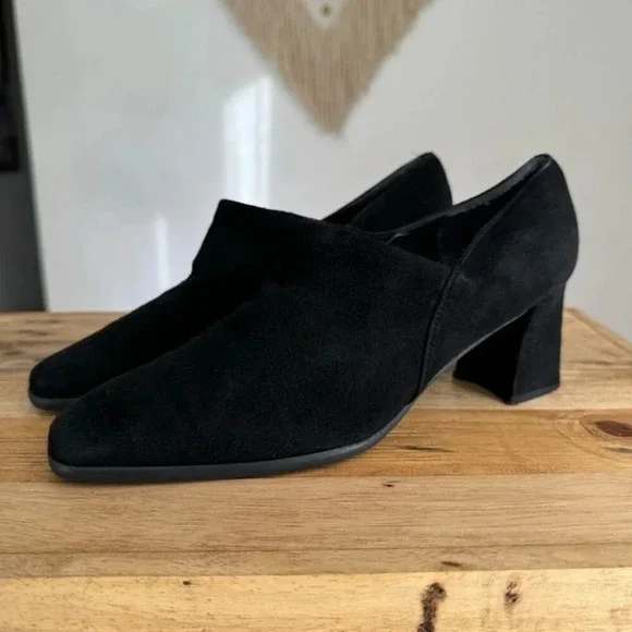 Stuart Weitzman Black Stretch Suede Square Long Toe Box Block Heel Shoe Bootie
