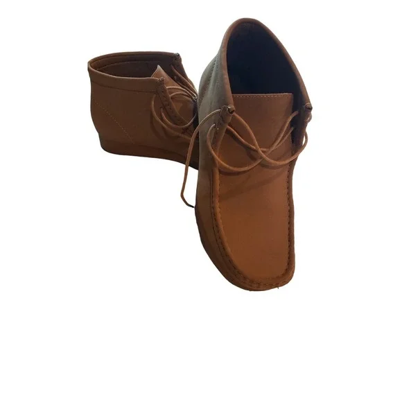 Amali Jason2 Tan Chukka High Top‎ Boot Size 9 EUC Preppy Trendy Designer