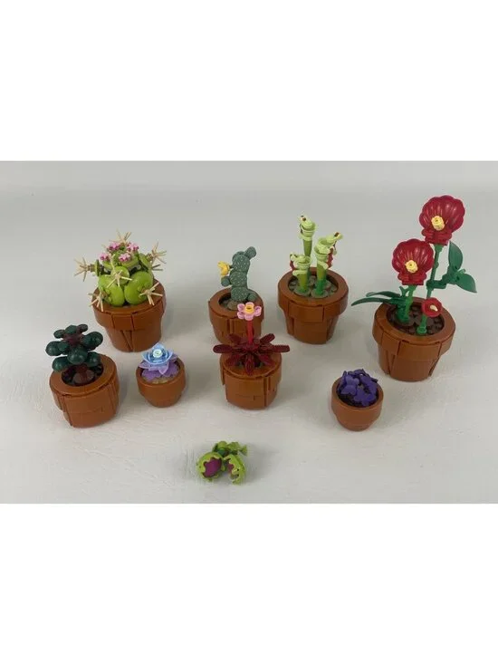 Lego Botanical Collection Tiny Plants Set 10329 Building Toy Cactus Succulents