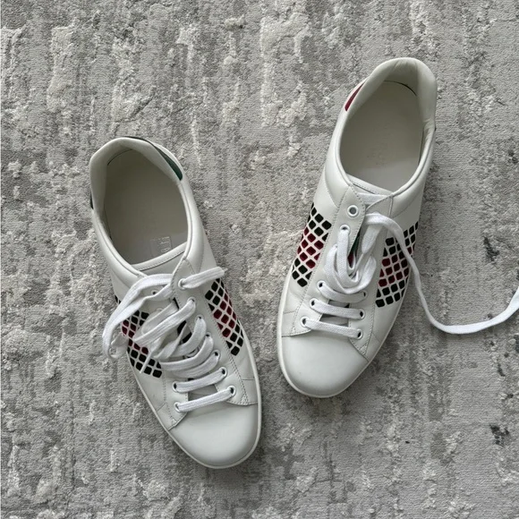 2017 Men’s Gucci Sneakers 9.5