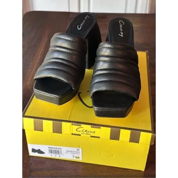 Chunky heel Marlie Mule by Circus