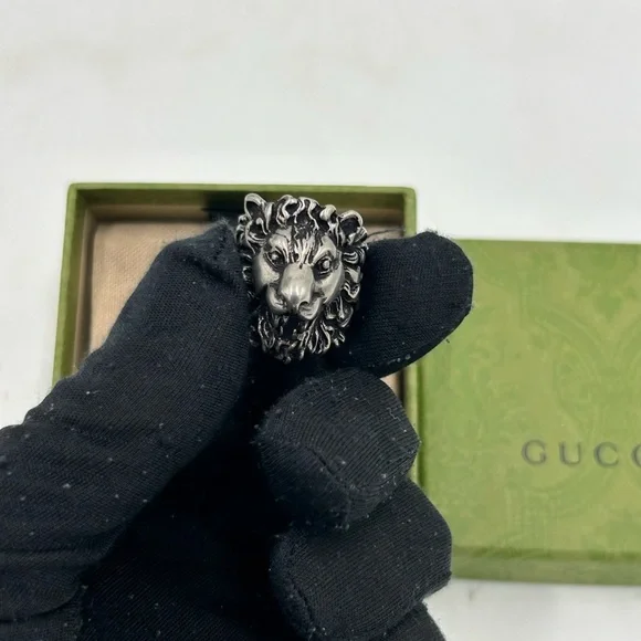 Gucci Lionhead motif ring in silver made in Italy size 8.5