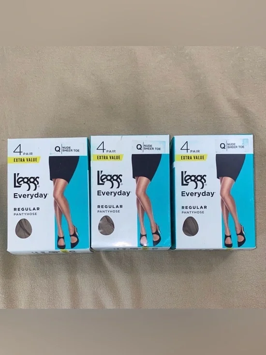 L’eggs Everyday Regular Nude pantyhose bundle size Q