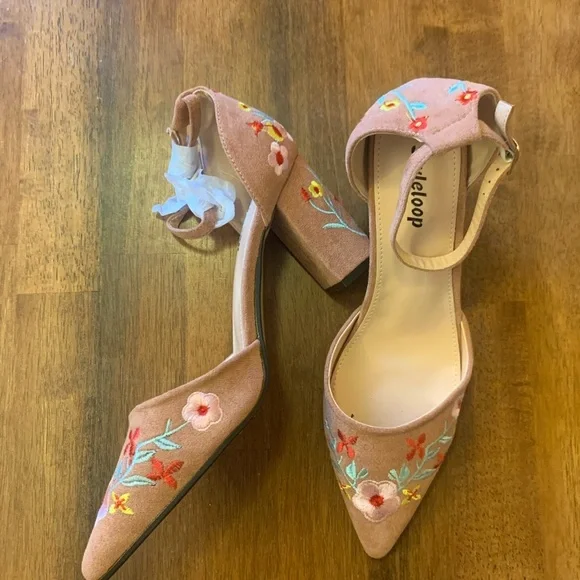 Styleloop NWOT heels women’s 41, 10.5 US light pink/mauve embroidered floral