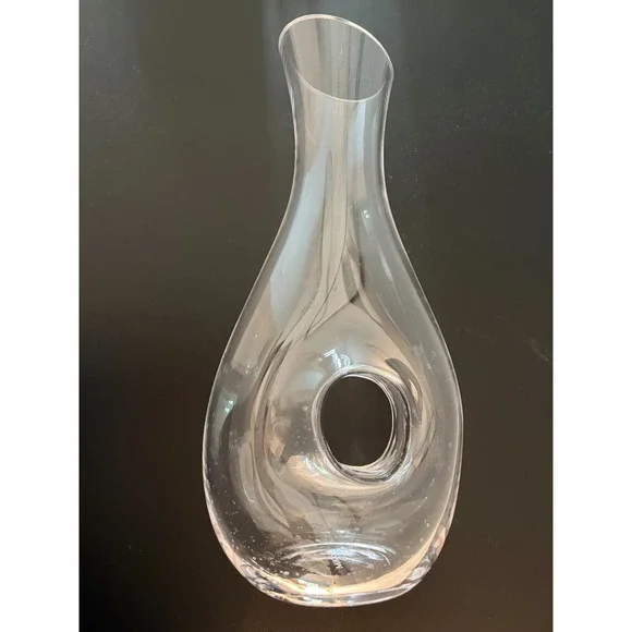 Mikasa Wine Decanter 40 oz Clear‎