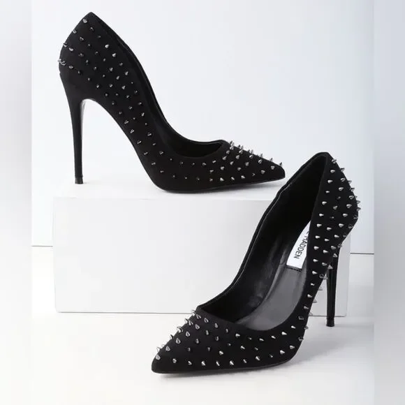 New Daisie-S Black Suede Studded Pumps Size 5.5