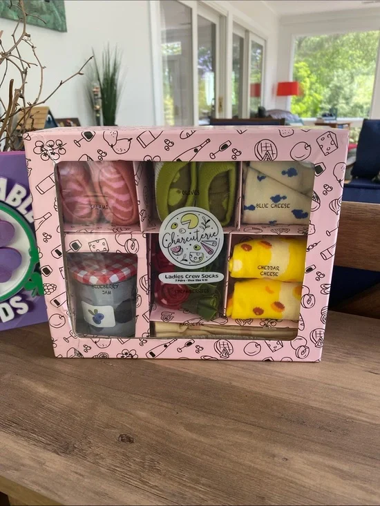 Charcuterie Ladies Crew Socks Gift Set