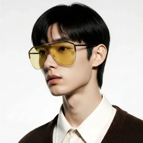 New Authentic Gucci Yellow Lens Sunglasses GG0584s 004