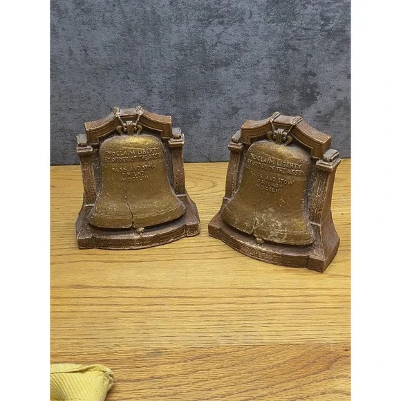 Pair (2) Of VINTAGE PROCLAIM LIBERTY BELL BOOKENDS PASS AND STOW ‎ 2.5# EACH