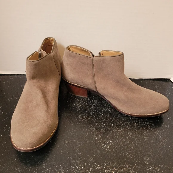Vionic Serena Ankle Boots