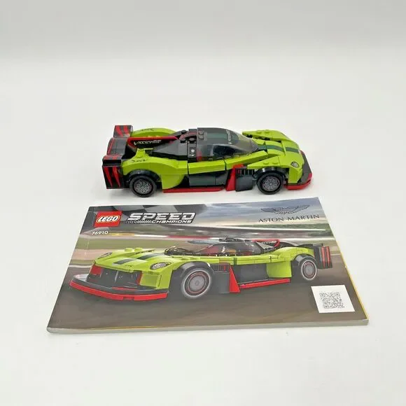 Lego Speed Champions Aston Martin Valkyrie - Set 76910 With Mini Fig And Manual