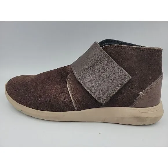 Crocs Kinsale Men's Sz 8 Triple Comfort Brown‎ Suede Chukka Boots Hook And Loop