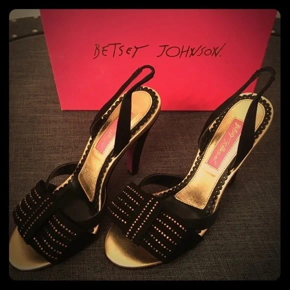 Betsy Johnson Black & Gold Bow Slingback Heels NWT