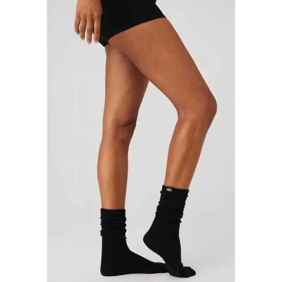 New Alo Yoga Unisex Scrunch Socks in Black