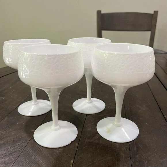 Old Morgantown Solid White‎ Vision Flower Etched Saucer Champagne Glass Set Of 4
