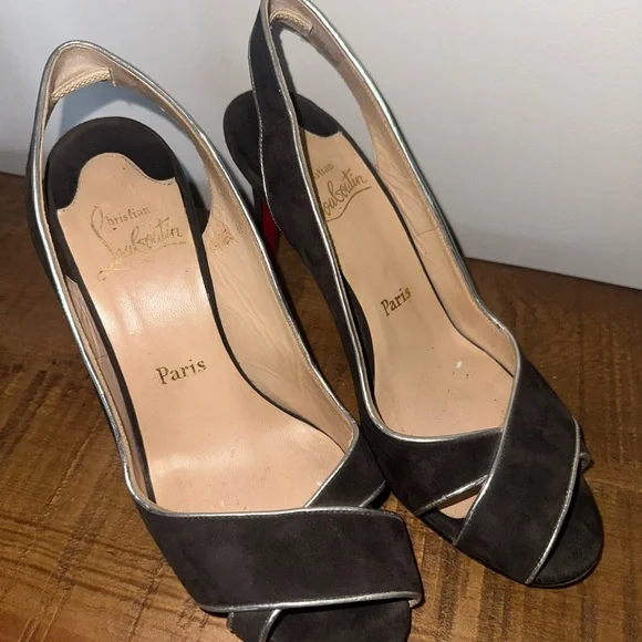 Christian Louboutin Grey/ Silver Suede Vintage Criscros Slingback Sandals Size38