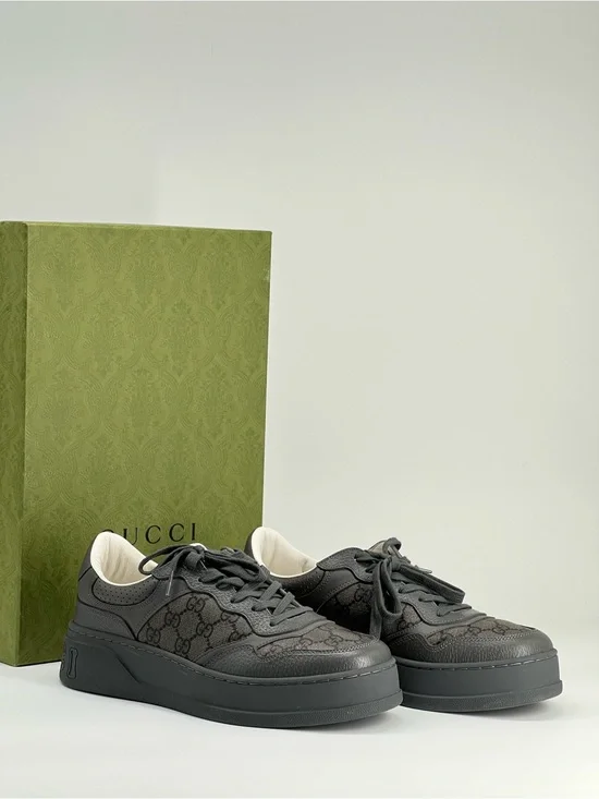 GUCCI GG LACE UP Men’s SNEAKERS - SIZE 41.5 (EU) = SIZE  8.5 (US)