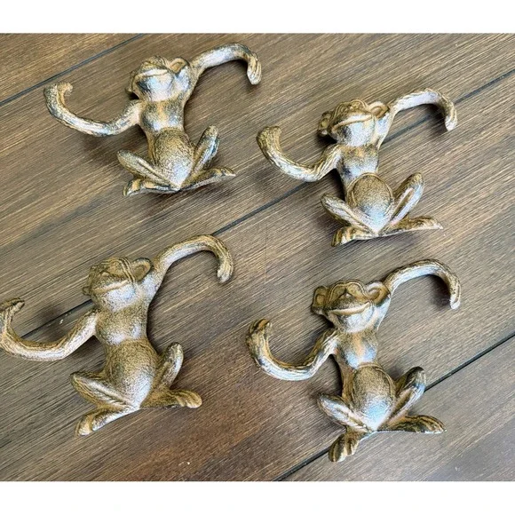 Set of 4 Cast Iron Monkey Barrel Hooks Hanging Link Chain Bronze Finish Decor