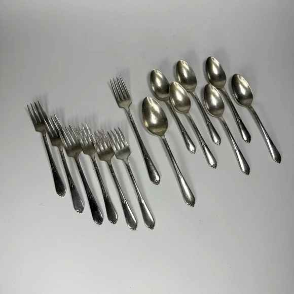 Rogers XII Silverplate Flatware Set 14pc Inspiration 1933 IS Art Deco Fork Spoon