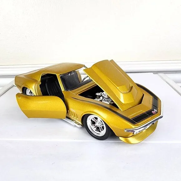 Jada Toys Corvette Stingray 1969 Scale 1/24 Diecast Car