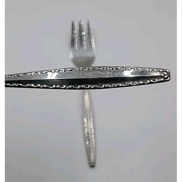 Set of 2 1881‎ Rogers Oneida Ltd TRIPOLI Pattern Stainless Steel Serving Forks