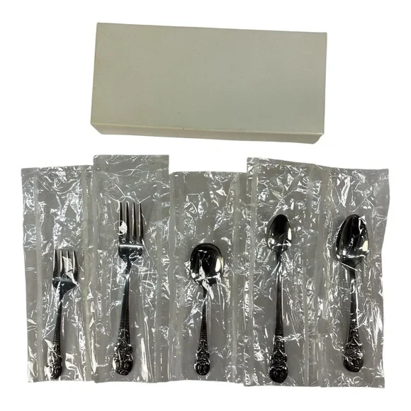 Oneida Stainless HUMPTY DUMPTY 5 Piece Infant Baby Youth Set Community Flatware
