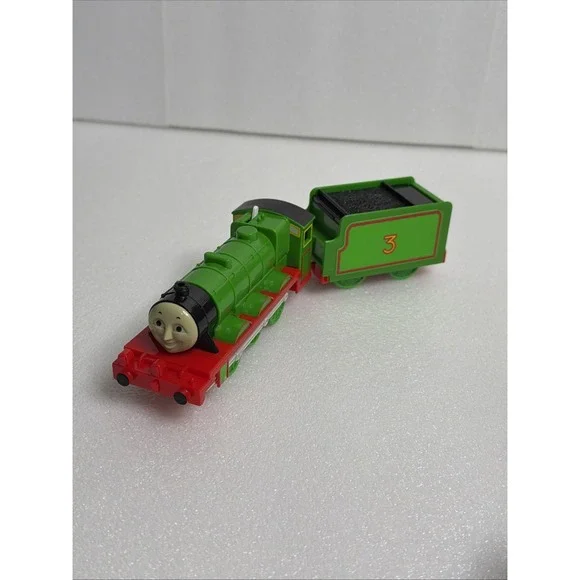 TOMY Thomas & Friends Trackmaster Motorized Train Engine HENRY & TENDER 2009 EUC