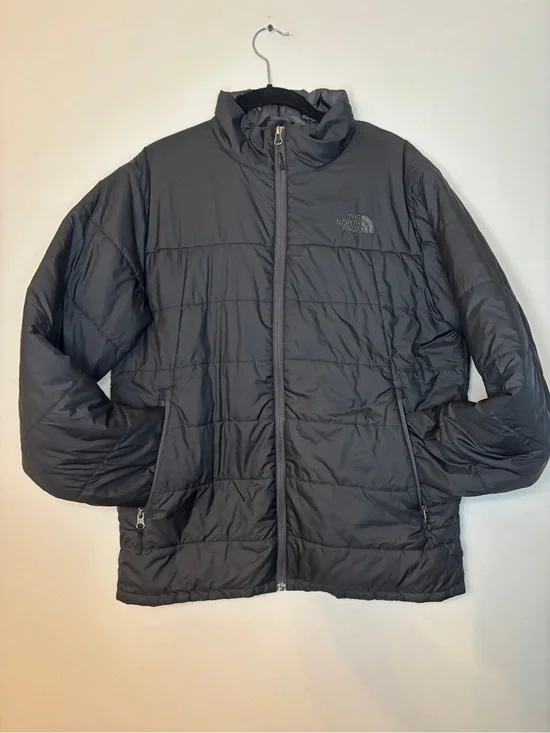 The North Face Men's Black Insulated Puffer Jacket