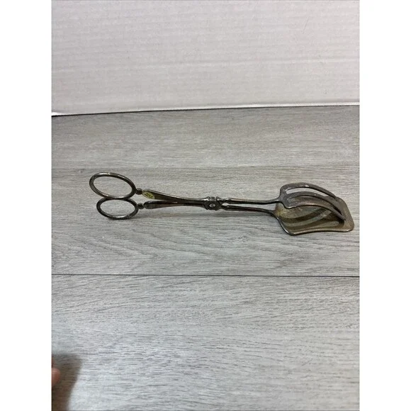 Vintage Taunton Italy Silver-plated Cake Pie Server – Shell Scroll Handle 10”