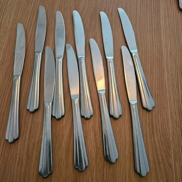 Set (10)‎ Hampton Silversmiths  Central Pattern Stainless Dinner Knives 9