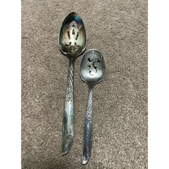 Wm. A. Rogers Oneida Ltd Silver Plated Serving Set Spoons 2‎ Vintage