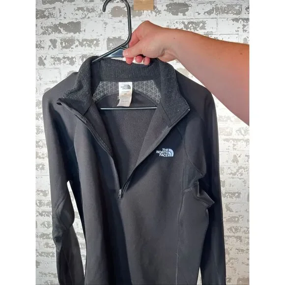 The north face | men black quart zip running pullover