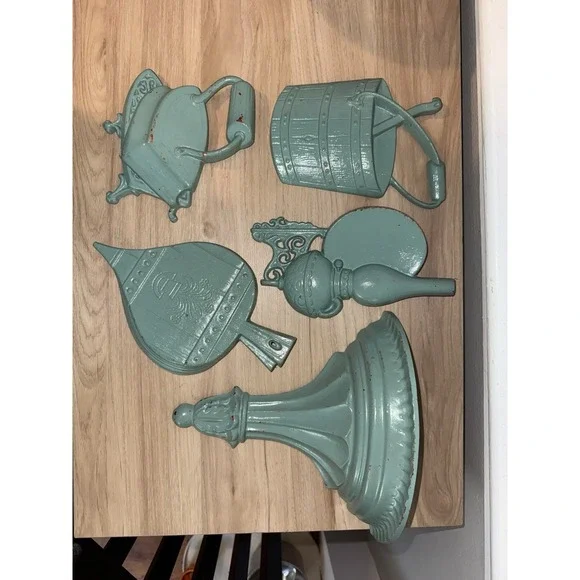Sexton Style Cast Metal Teal‎ Kitchen Wall Decor Plates W/ Large Fork Spoon