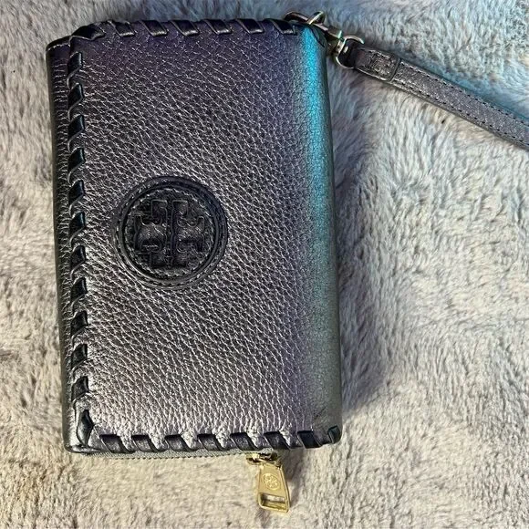 Tory Burch Women's Silver Braided Leather Wristlet Wallet