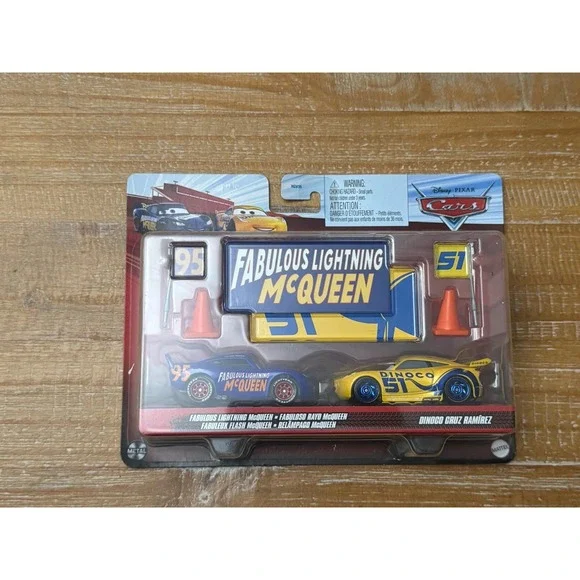 DISNEY PIXAR CARS ACCESSORY FABULOUS LIGHTNING MCQUEEN CRUZ 2023 2 PACK