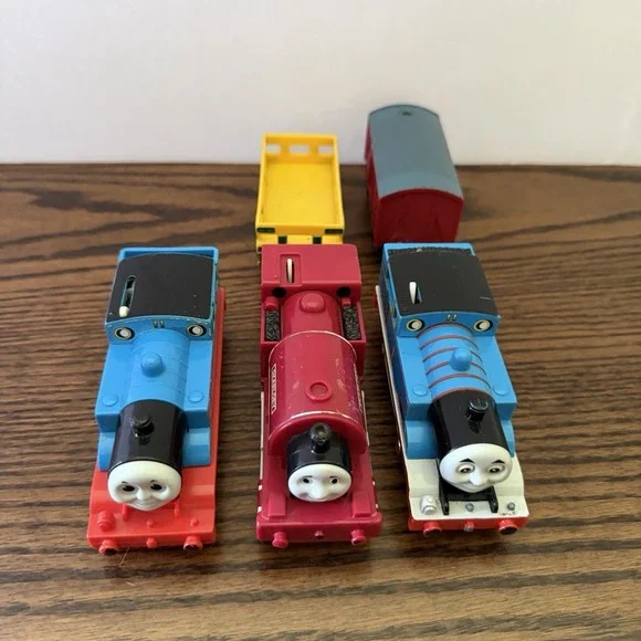 Vintage Thomas The Tank Engine and Friends Lot of Trains, Engines, and Cars