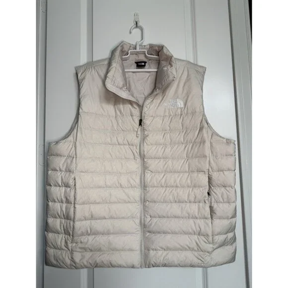 The North Face 550 Mens XLarge Cream Full Zip Goose Down Puffer Vest Versatile